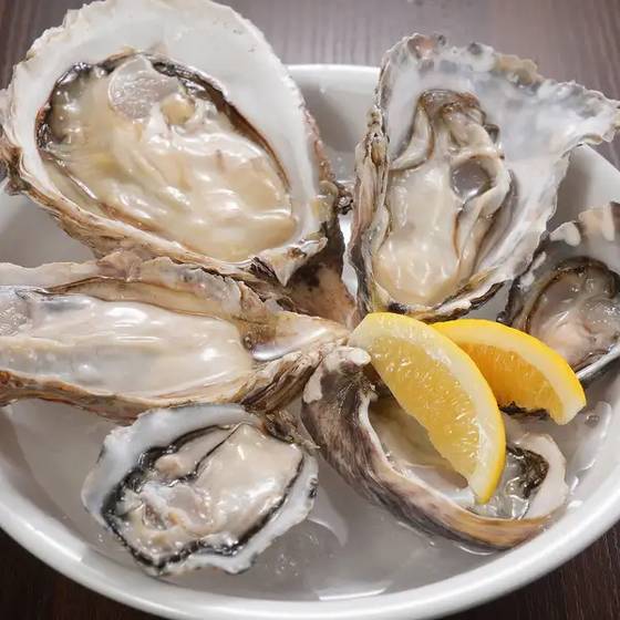 厳選生牡蠣の食べ比べ